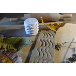 Wałek do gliny z teksturą – małe poczwórne fale