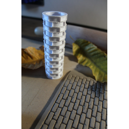 Wałek do gliny z teksturą – stara ceglana ściana