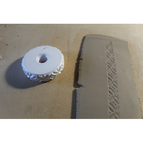 Wałek do gliny z wzorem geometrycznym