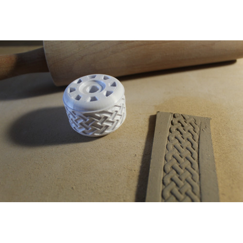 Wałek do gliny z celtyckim wzorem 2