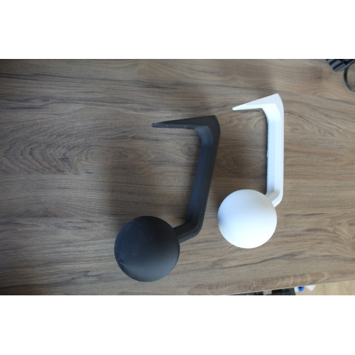 Wieszak na kask – mocny, minimalistyczny