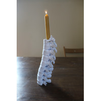 Świecznik stylizowany na kręgosłup duży – mroczny akcent do wyjątkowych wnętrz